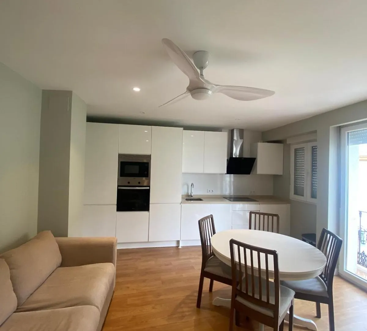 Deluxe Central Dolores De Nuestra Sra Apartment Seville