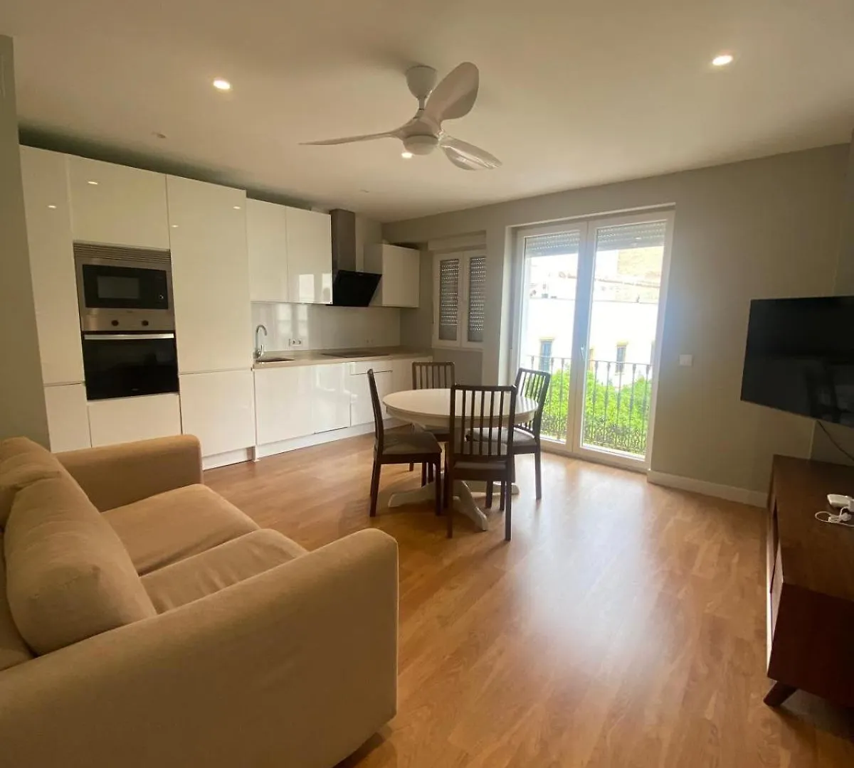 Deluxe Central Dolores De Nuestra Sra Apartment Seville