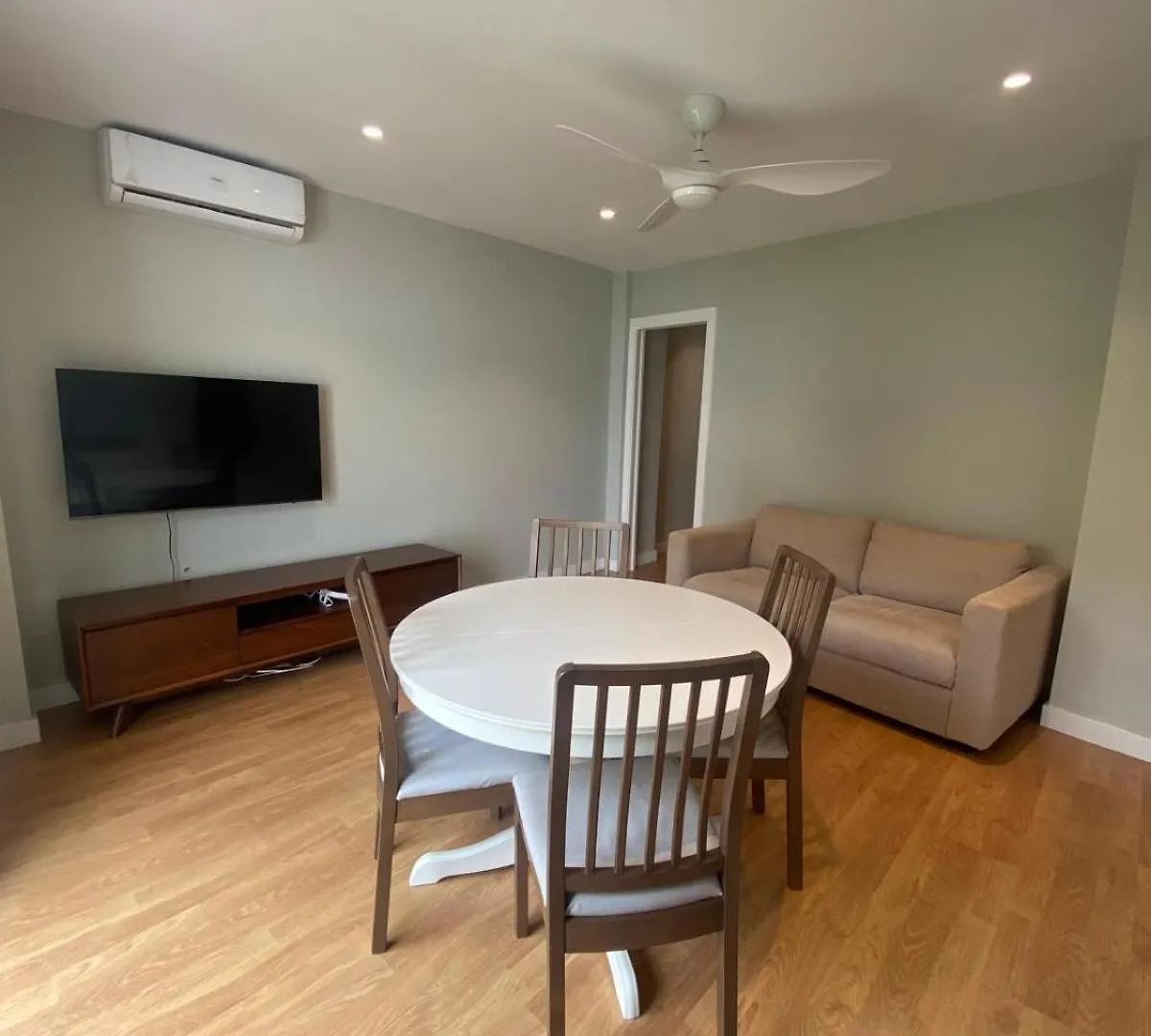 Deluxe Central Dolores De Nuestra Sra Apartment Seville