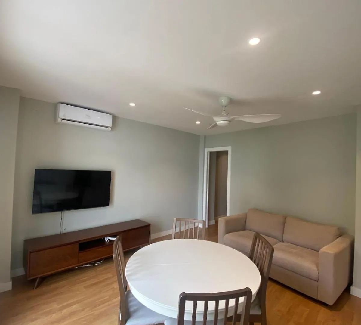 Deluxe Central Dolores De Nuestra Sra Apartment Seville 0*,